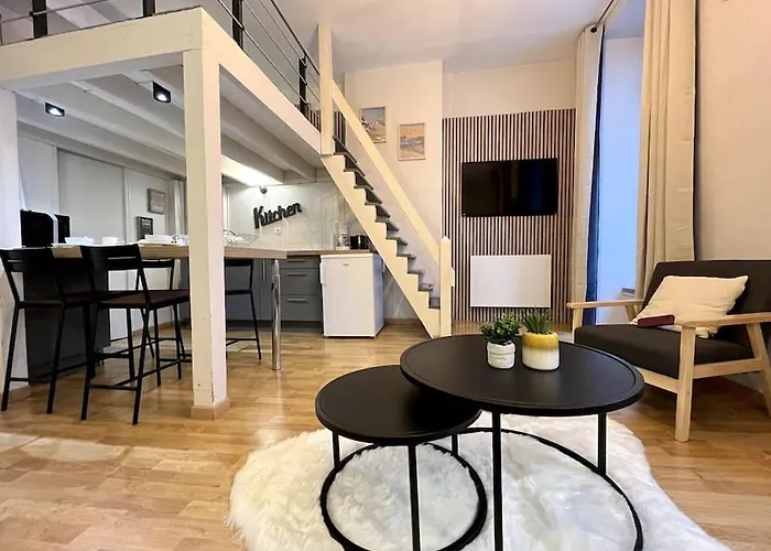 Montagn\'Art Studio. 4Pers 30M2. Coeur Village.